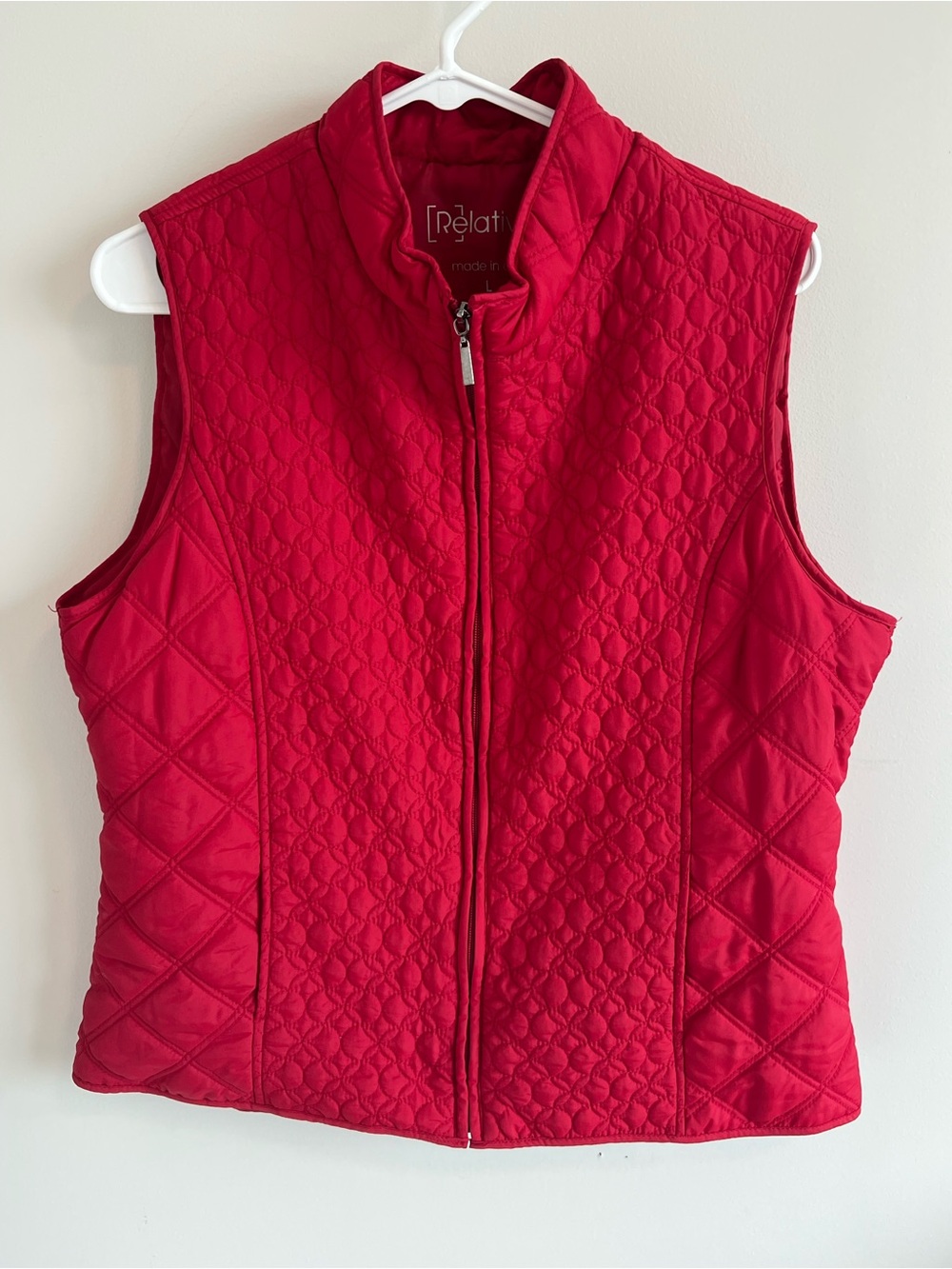 Relativity Quilted Sleeveless Vest in Bright Red